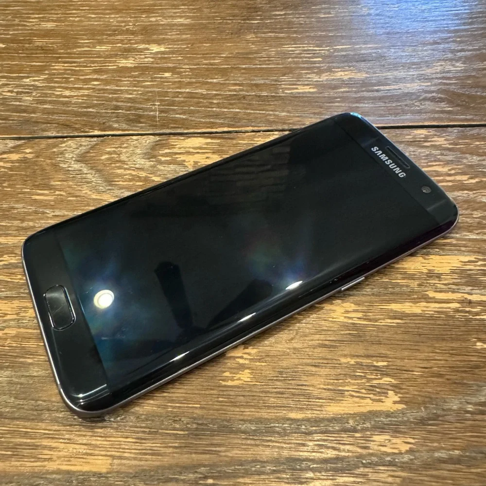Samsung Galaxy S7 Edge Onyx Black 32GB Phone